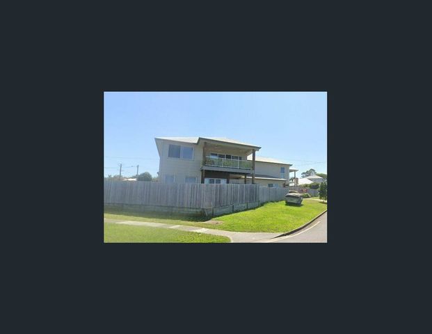 Modern 2-Bedroom Unit - Comfort & Convenience Combined - Photo 1