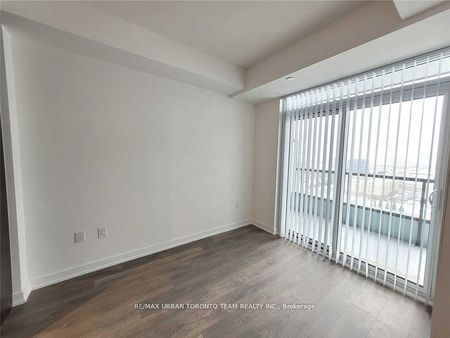 For Lease - 10 Honeycrisp Crescent Unit# 1712, Vaughan, Ontario - Photo 2