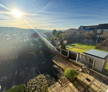 Chapel Croft, Hemingfield - Photo 1