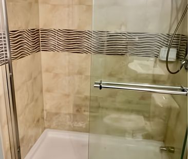 For Lease - 5 Lockport Crescent, Brampton, Ontario - Photo 5