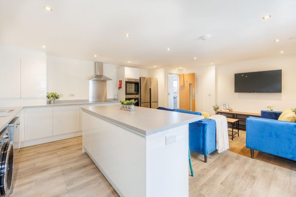 5 Bed Flat, Anglo Works, S1 - Photo 1