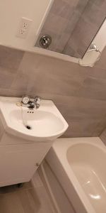 1 CH - 1 SDB - Montréal - $1,200 /mo - Photo 4