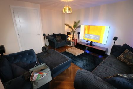 Cleminson Gardens, Cottingham, East Yorkshire - Photo 2