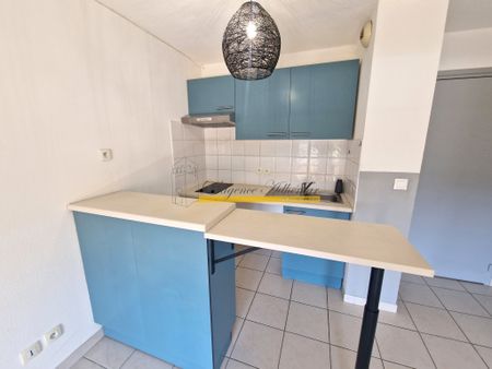 Location Appartement 2 pièces 33m² MONTELIMAR 26200 - Photo 2