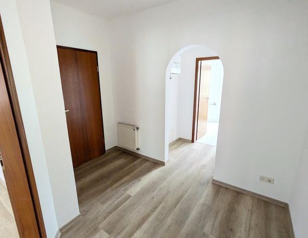 ++ wunderschöne, helle 2-Raum Wohnung mit Tageslichtbad - top-angebunden, zentrumsnähe ++ - Photo 1