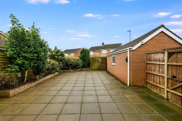 32 Orangefield Drive South, Belfast, BT5 6DL - Photo 1