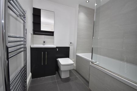 Park Road North, Birkenhead - Photo 5