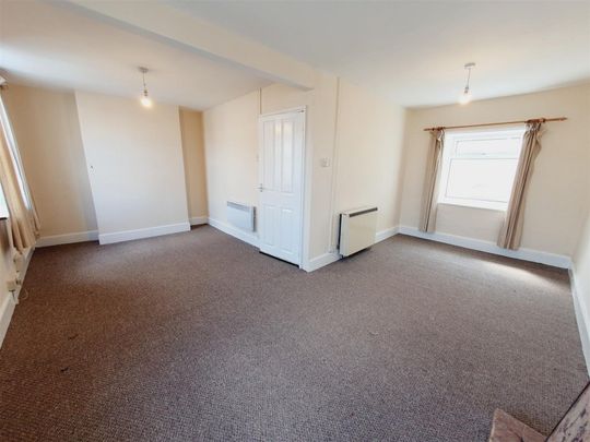 2 Bedroom Flat to Rent in Montagu Street, Kettering, Northants, NN16 - Photo 1