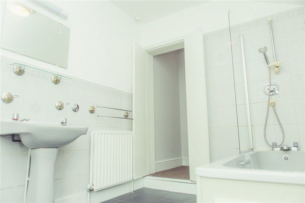 Artillery Road, Guildford, Surrey, GU1 4NN - Photo 1