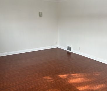 For Lease - 303 Carlton Street Unit# Unit 1, St. Catharines, Ontario - Photo 1