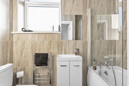 The Cut, London, SE1 - Photo 4