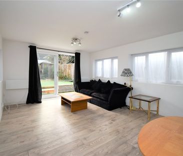 Rivermeads Avenue, Twickenham - 1 bedroomProperty for lettings - Ch... - Photo 4