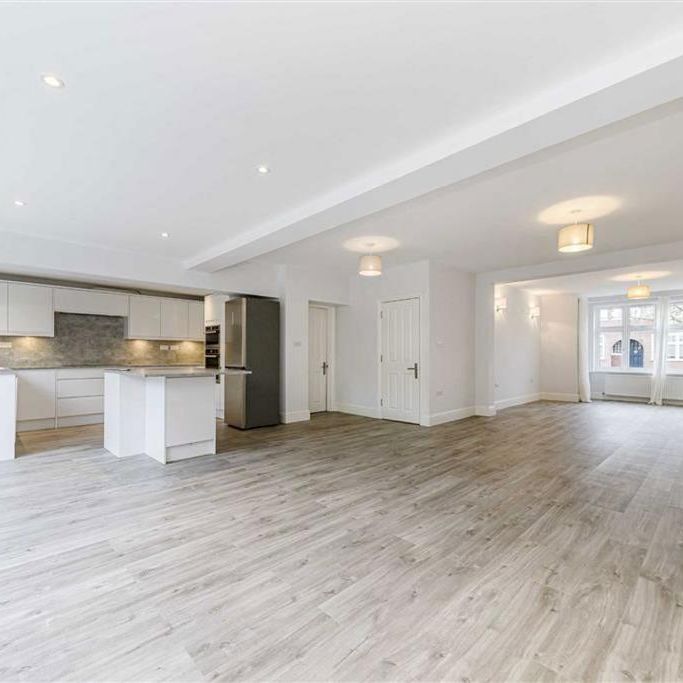 5 bedroom semi-detached house to rent - Photo 1