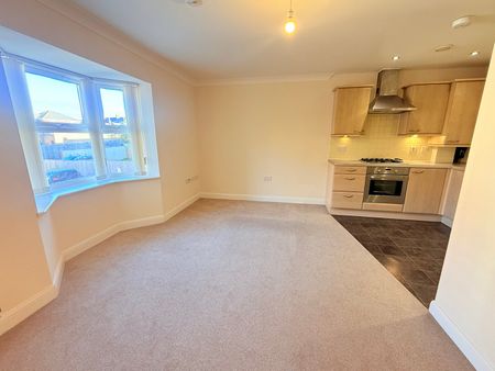 Chaucer Court, East Reach, Taunton - Photo 5