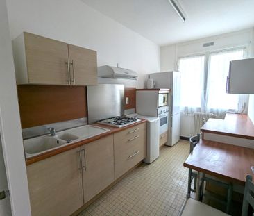 Location Appartement 2 pièces 47m² VICHY 03200 - Photo 6