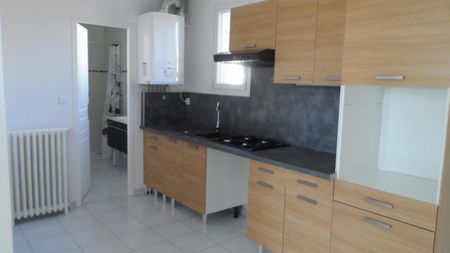 Location Appartement 3 pièces 64m² BORDEAUX 33000 - Photo 3