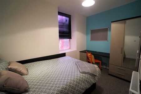 Apartment, 5 Holyhead Road - Photo 3