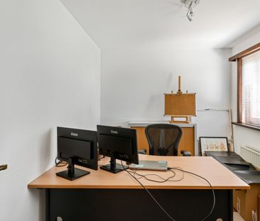 Vrijstaande woning op een perceel van 1.547 m² in Boechout - Photo 1