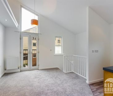 1 bedroom duplex to rent - Photo 2