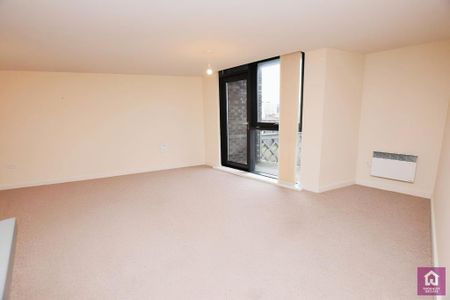 2 bedroom flat to rent - Photo 3