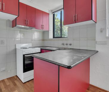 Lifestyle, location and value for money - Photo 3