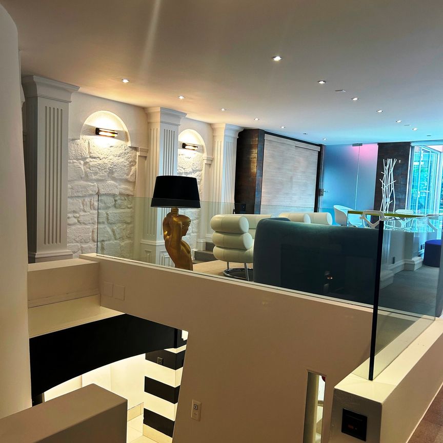 Charmantes Wohnatelier / Loft / Atelier im Herzen der Berner Altstadt - Photo 1