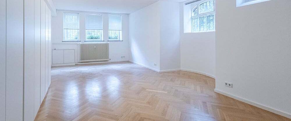 Exklusive Altbau-Wohnung mit Garten in besonders begehrter Wohnlage - Foto 1