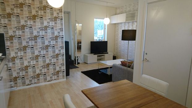 Adolf Rudbecks väg, Spånga - Photo 1