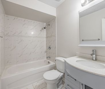 For Lease - 5602 Cortina Crescent, Mississauga, Ontario - Photo 6