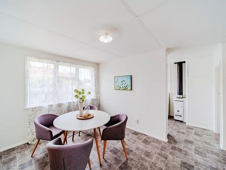 Large Family Home : Ready to move in - Photo 5