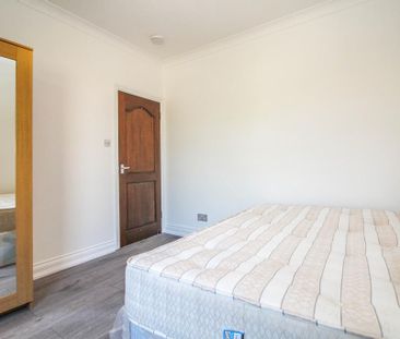 5 bedroom terraced house to rent - Photo 3