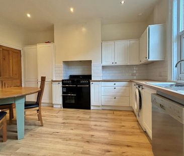 4 bedroom terraced house to rent - Photo 6