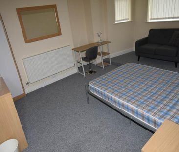 6 bedroom house to rent - Photo 4