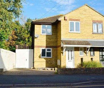 Hainault Street, London, SE9 - Photo 1
