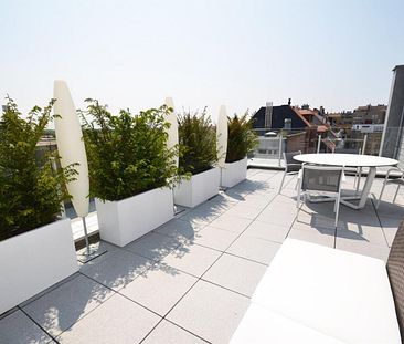 Prachtig gemeubelde penthouse met zuidgericht terras, op enkele passen van de Zeedijk! - Photo 5