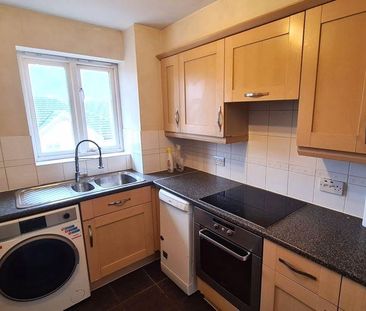 2 bedroom flat to rent - Photo 6