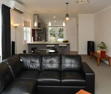 MAYFAIR - 4 BEDROOMS - Photo 1