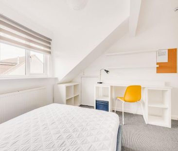 £106.00pw (ottoman storage bed) in shared house : £459 per month - Photo 3