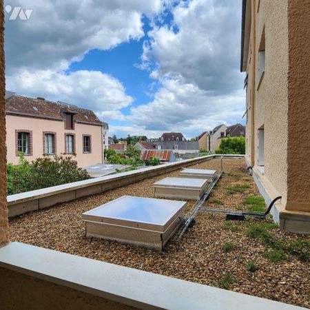 Appartement lumineux avec balcon – La Ferté-Bernard (proche centre-ville) - Photo 4