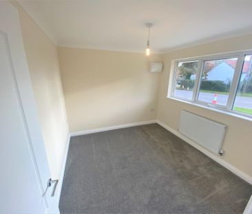 3 bedroom bungalow to rent - Photo 1