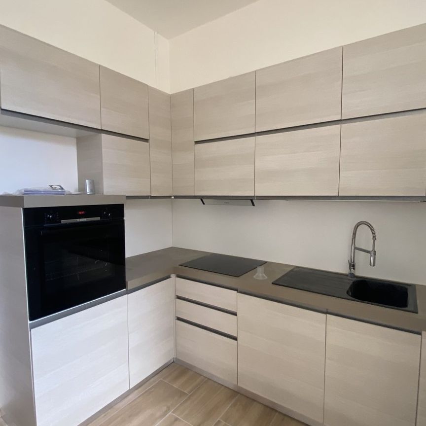 Appartamento 4.5 Locali In Affitto A Stabio – Tranquillo E Luminoso - Photo 1