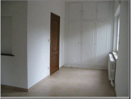 WOLUWE ST. PIERRE : VILLA 3 CHAMBRES + TERRASSE + JARDIN + GARAGE - Woluwé-saint-pierre - Photo 4