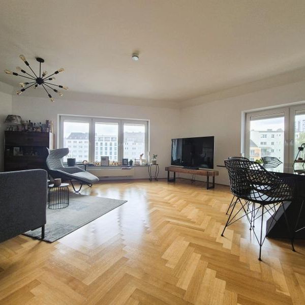 Stilvoll wohnen über den Dächern von Linz, 138 m² WNFL + 10 m² Dachterrasse, 4 Zimmer, Küche möbliert, Parkplatz optional! - Photo 1