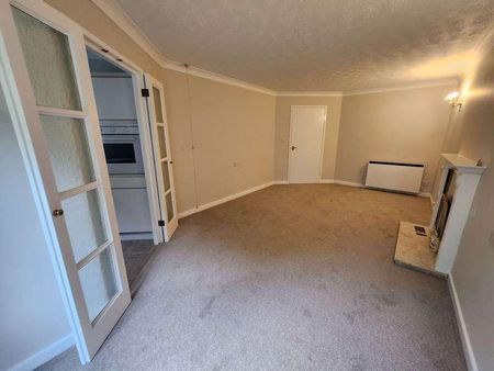 Belfry Drive, Wollaston, Stourbridge, DY8 - Photo 2