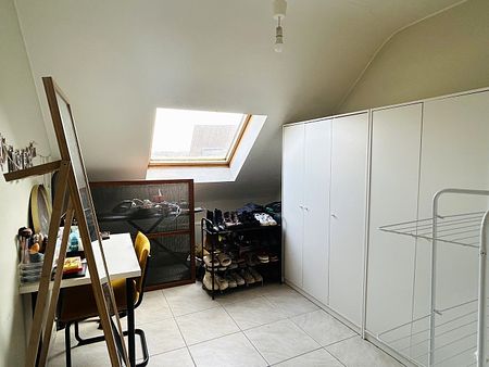 Ruime duplex met 3 slaapkamers en garagebox - Foto 3