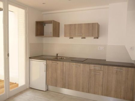 Location Appartement 1 pièce 22m² CLERMONT FERRAND 63000 - Photo 2