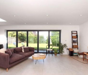 4 bedroom bungalow to rent - Photo 2