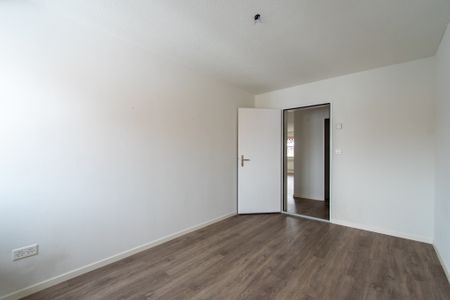 Grosszügige, gepflegte 5.5 Zimmer-Wohnung mit Balkon - Photo 2