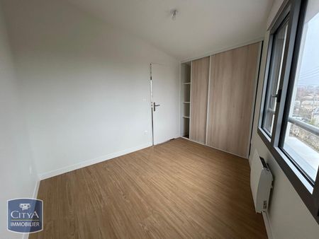 Location Appartement 3 pièces 71m² POITIERS 86000 - Photo 5