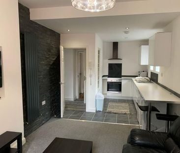 2 bedroom apartment to rent - Photo 3